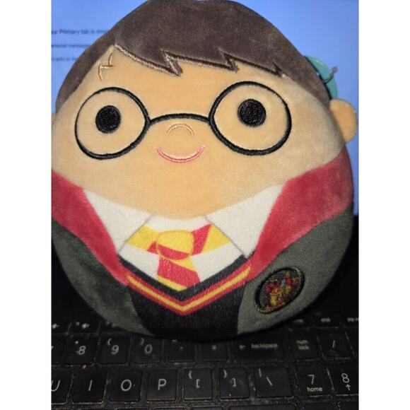 Harry Potter Squishmallow, Harry Potter -6 inch - Picture 1 of 9